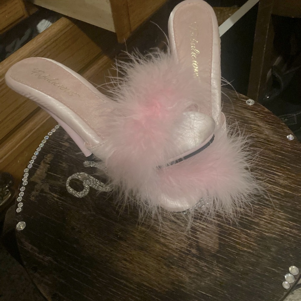 Pleasure fabulous size 7